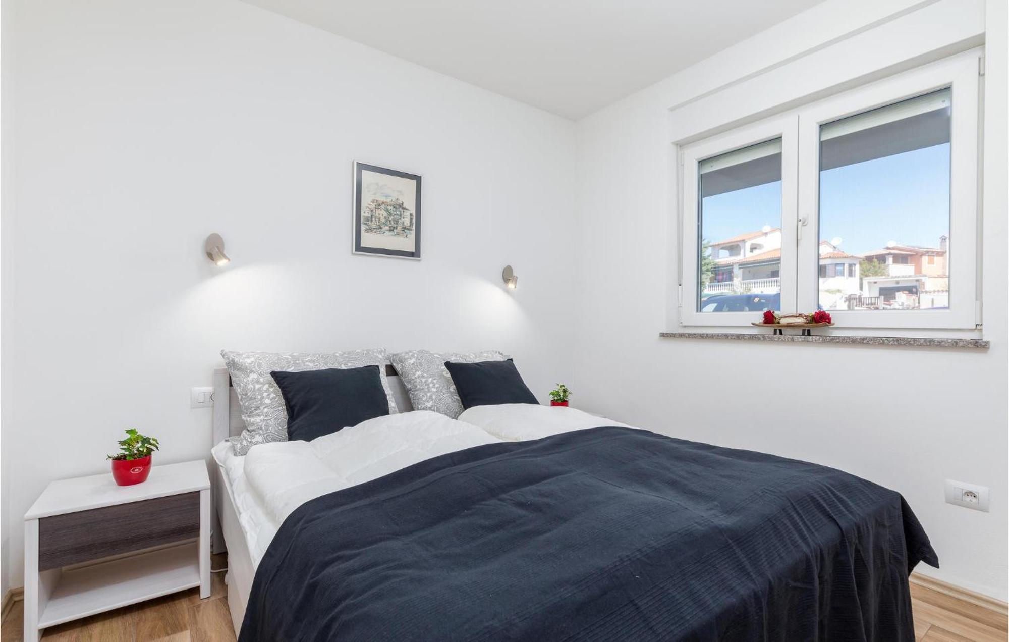 1 Bedroom Cozy Apartment In Barbariga Dış mekan fotoğraf